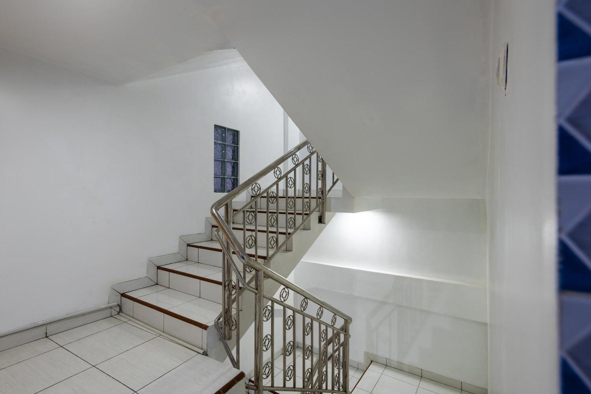 Oyo Life 3284 Pademangan 3 Residence Jakarta Exterior photo